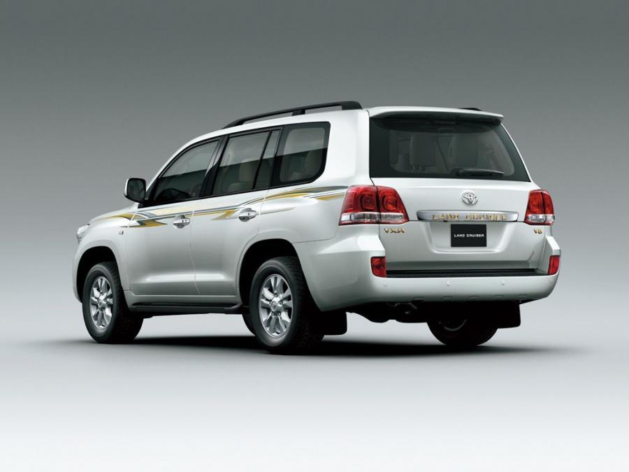  Toyota Land Cruiser 200 VX-R 2007 года  (UAE) (фото 6 из 13)
